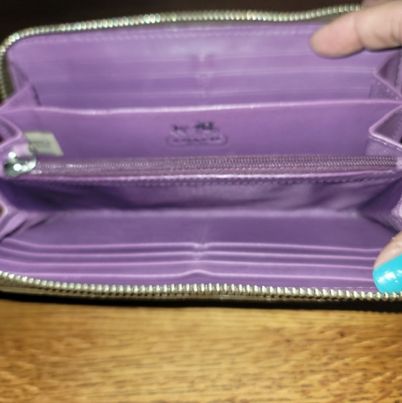 Coach Wallet - Picture 4 of 5